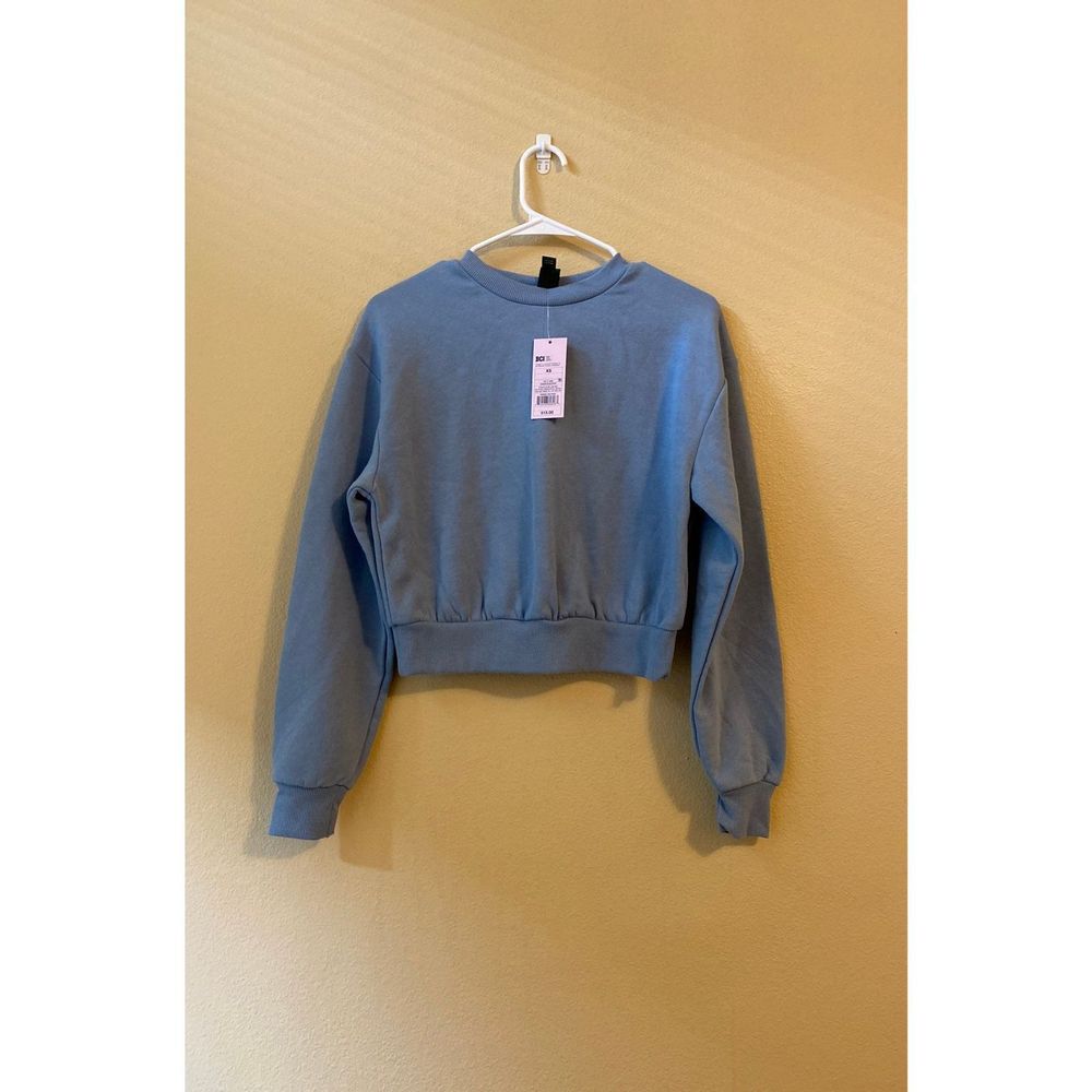 NWT Wild Fable light blue cropped sweatshirt